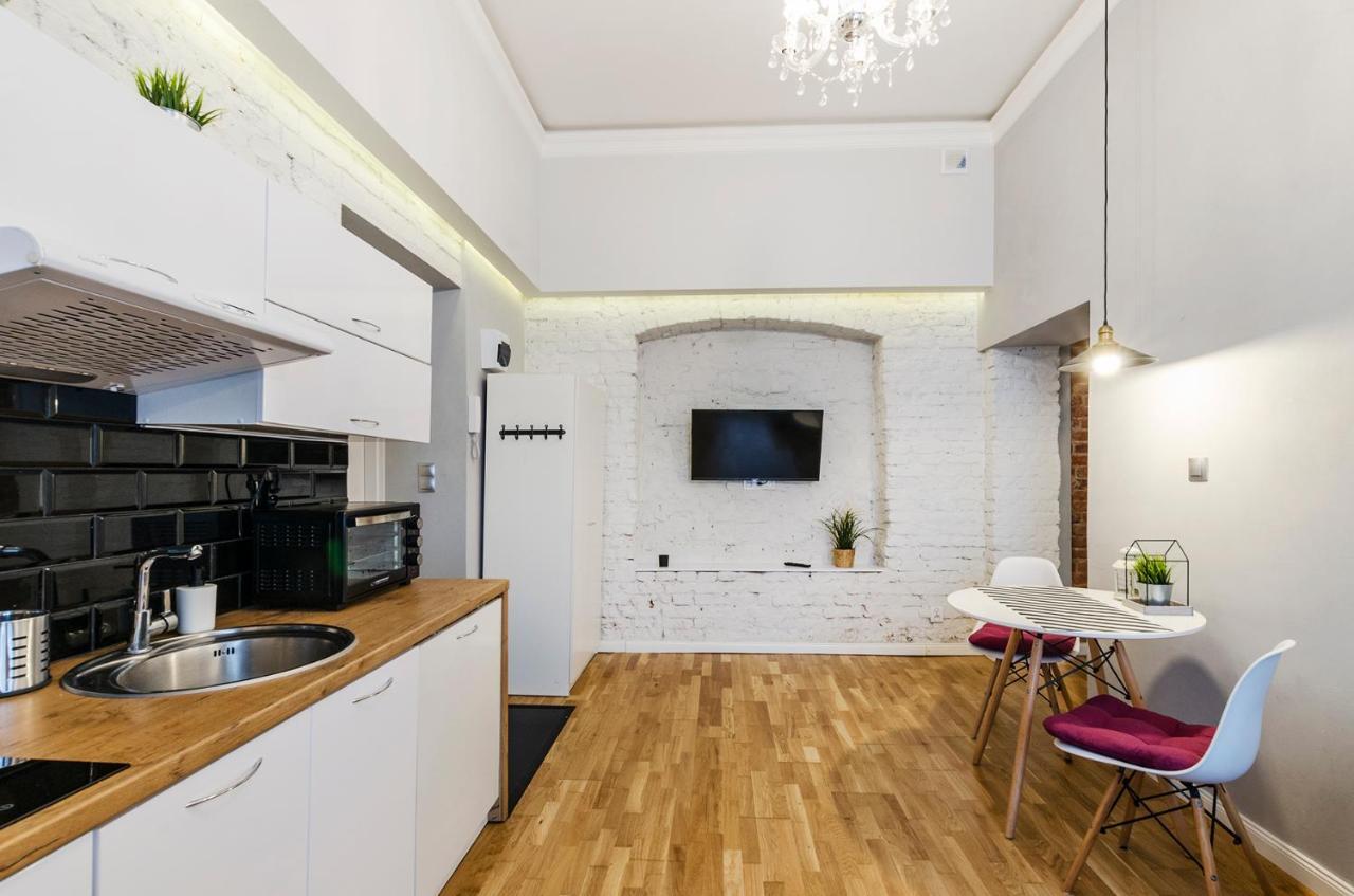 Standard Apartment On 6 Sierpnia Łódź Eksteriør billede